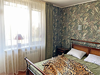 Спальная комната (первая секция), фото 3, Апартаменты на Московской в Евпатории