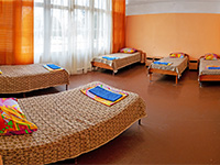 5-местный номер «Стандарт» с удобствами на этаже, корпус №8 в детском лагере МДМЦ «Чайка», Евпатория, Заозерное, фото 1