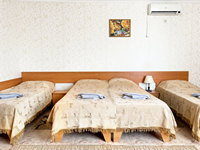 4-местный 1-комнатный номер Комфорт, отель «Вилла Каламит», Евпатория, фото 2