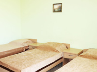 Комната с тремя односпальным кроватями, Гостевой дом «Валерия», пгт Заозерное, Евпатория