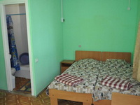 2-местный номер «Стандарт» в 7-м корпусе санатория «Орленок», Евпатория, фото 1