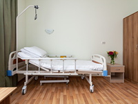 1-комнатный номер для маломобильных групп населения в корпусе №1, санаторий «Таврия», Евпатория, фото 1